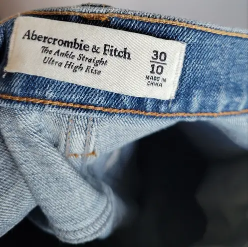 Abercrombie & Fitch  Ultra High Rise Ankle Straight Medium Wash Jeans Size 30 10