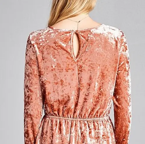 Velzera 🆕 Bell Sleeve Velvet Lace-Up Romper🆕