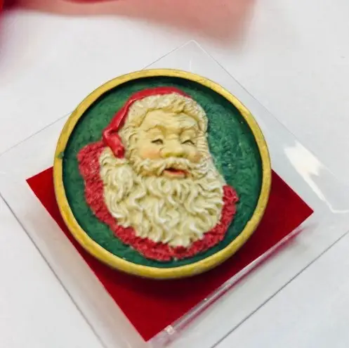 Vintage Santa Claus Brooch Pin Round Resin Holiday Accessory 1.75" Diameter Made Red