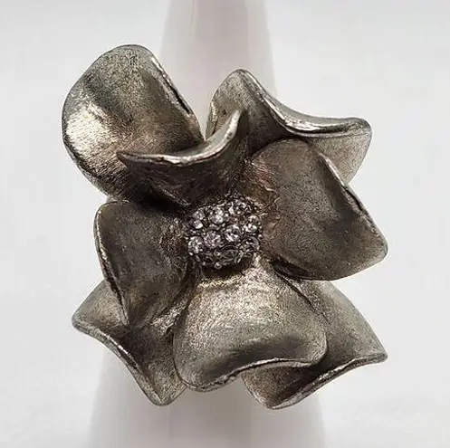 Premier Designs  Magnolia Silver Tone Flower Ring (5.75)