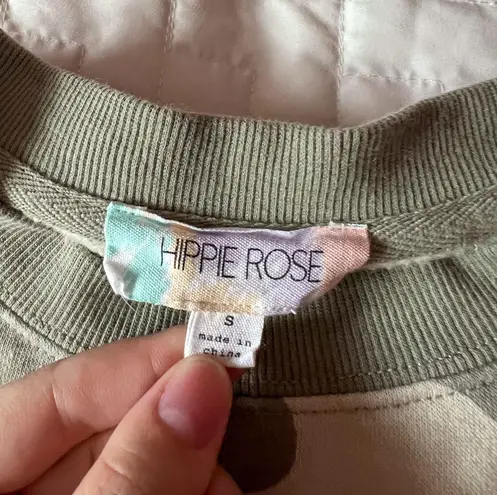Hippie Rose Green Camo Crewneck Sweatshirt Size Small - Image 3