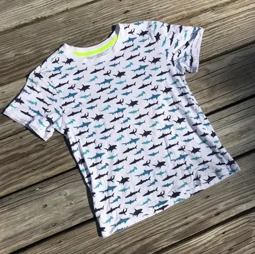 WHITE AND BLUE SHARK ANIMAL GRAPHIC TEE Size XS