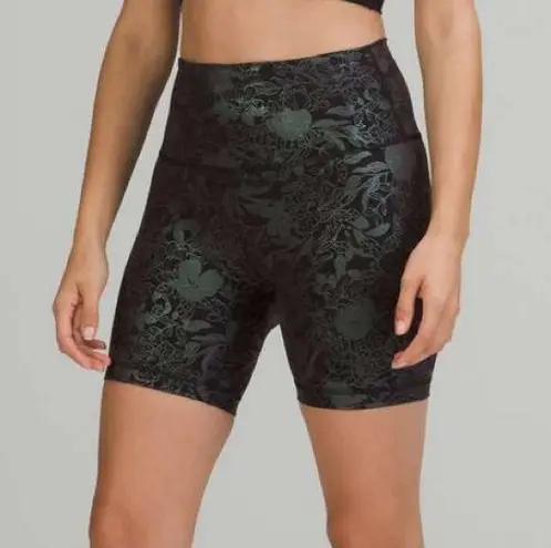 Lululemon Wunder Train High-Rise Short 8" *Foil Logo Flourish Black Iridescent