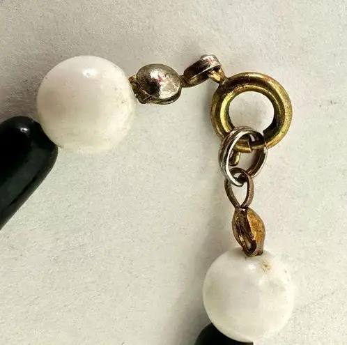 Vintage black white and red mod bead necklace