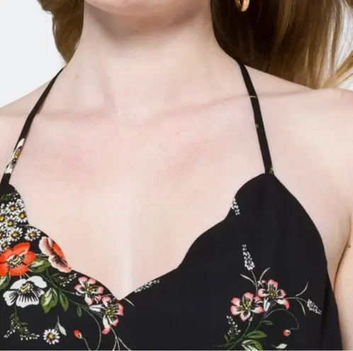 Nine Britton NWT!! Jacki Scallop Detail Blouse