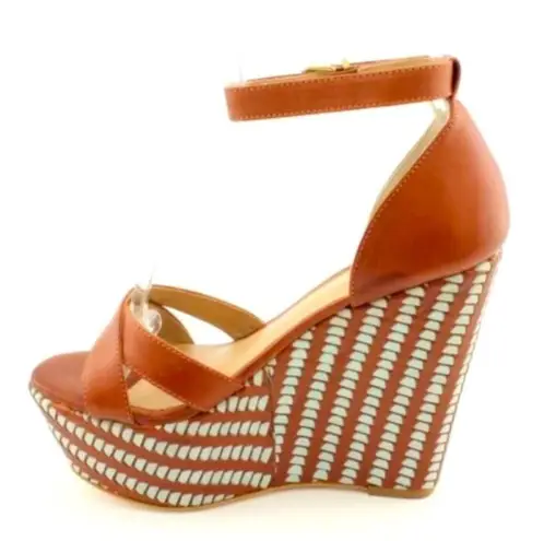 Pour La Victoire Italian Made Leather Soled Platform Wedges Size 6