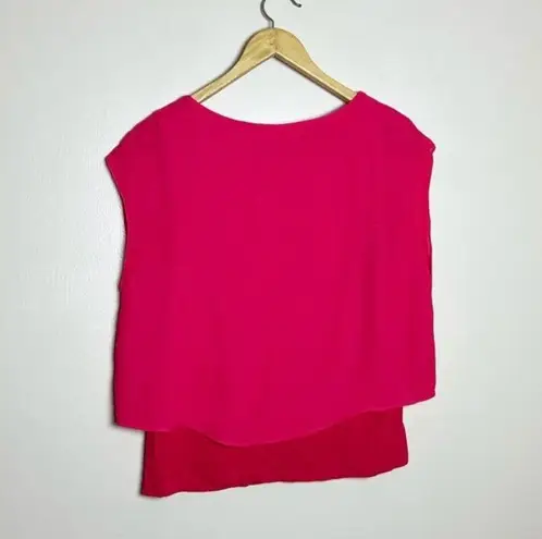 T Tahari SALE! Red  Sleeveless Blouse Size M EUC