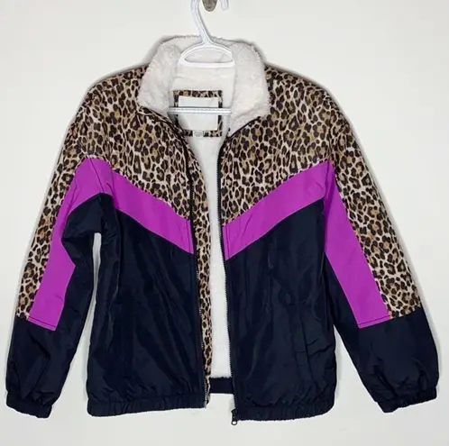 American Eagle  Outfitters leopard Sherpa jacket size XS