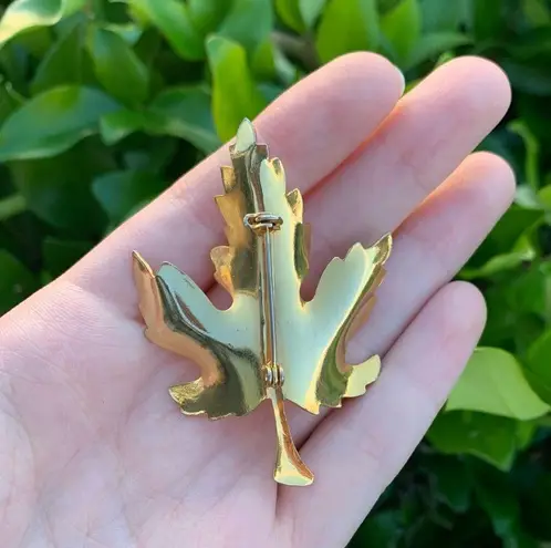 Vintage Gold, White, Neon Pink Ombré/Gradient Maple Leaf Brooch/Pin Gold