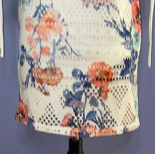 R & K Blue Sheath Dress 3/4 Sleeve Crew Neck Size 4