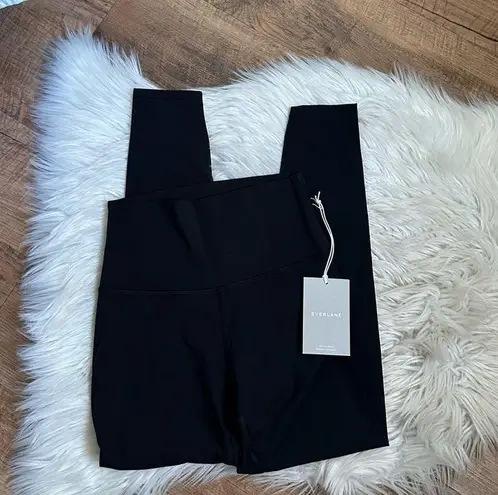 Everlane  The Perform Legging In Black