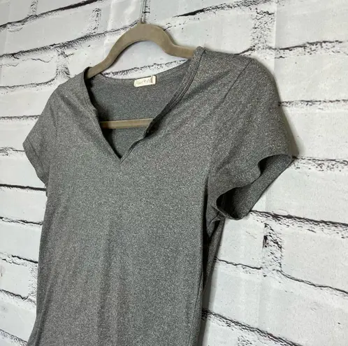 Heart Hips Gray Crop Cut Out T
