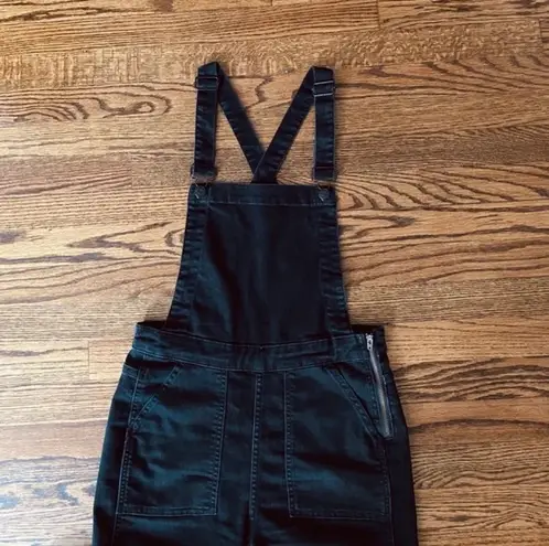 Madewell Black Denim Skinny Overalls in Washed Black Size XS