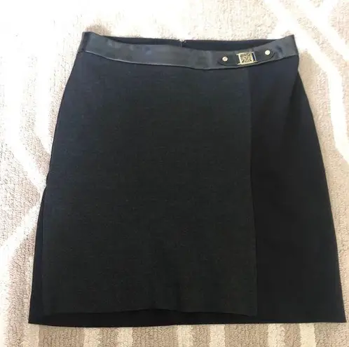 Anne Klein  lion logo skirt