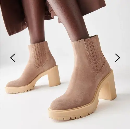 NWOB Dolce Vita Caster H2O Waterproof Booties in Mushroom Suede size 8.5 Tan