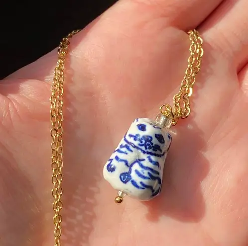 Handmade ceramic cute cat boho retro vintage style necklace🐈🩵