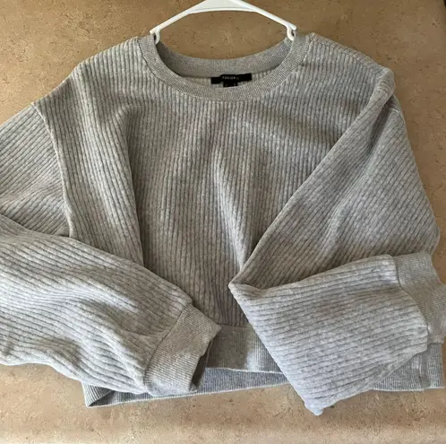 Grey Cropped Sweater Size M - Image 1