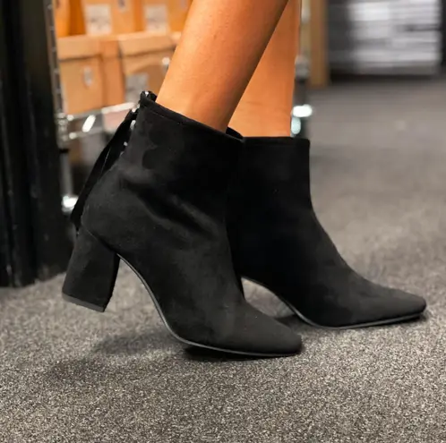 Black Suede Chunky Heel Ankle Bootie Size 10