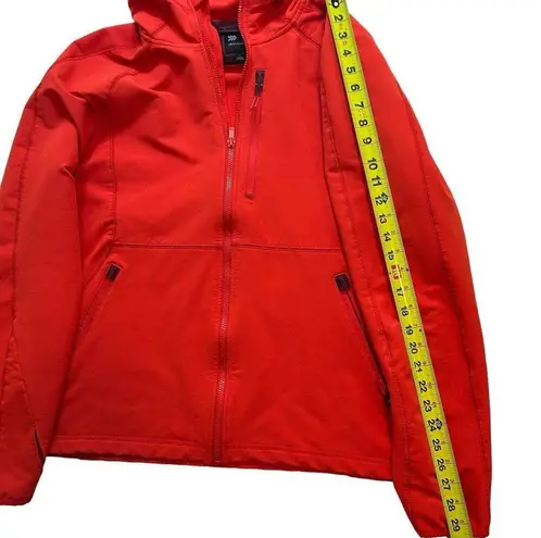 All In Motion  Red Jacket Size L