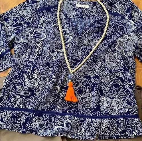 Under Skies M Blue Ivory Floral 3/4 Sleeve Top