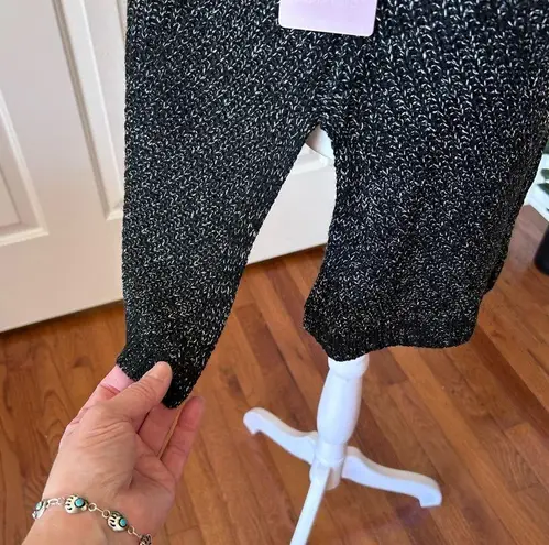 Fashion On Earth | Black Cable Knit Pullover Sweater V-Back | Size Small | NWT