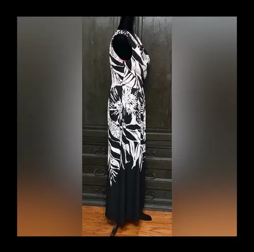 DR Collection Blk & white sleeveless long dress M