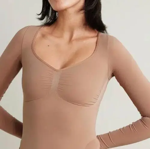 SKIMS Long Sleeve Sculpting Thong Bodysuit XS