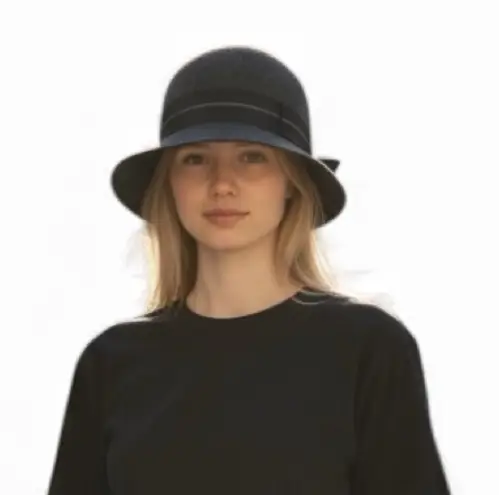 VINTAGE KATHY JEANNE CLOCHE Wool Grey