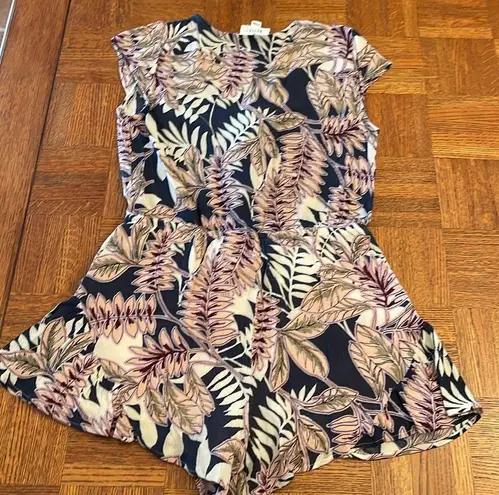 Lost + Wander tropical, print romper size medium