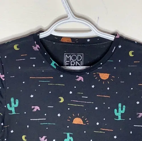 Modern Lux Southwest desert cactus t-shirt sz S