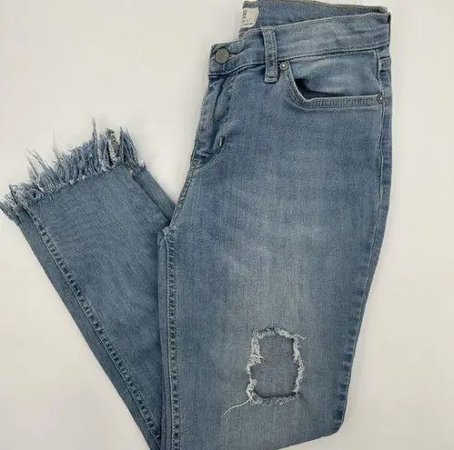 Free People  Jeans Distressed Ripped Great Heights Frayed Fringe Skinny Size 26