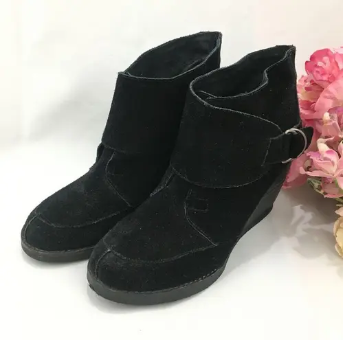 Very Volatile Black Suede Booties 7.5