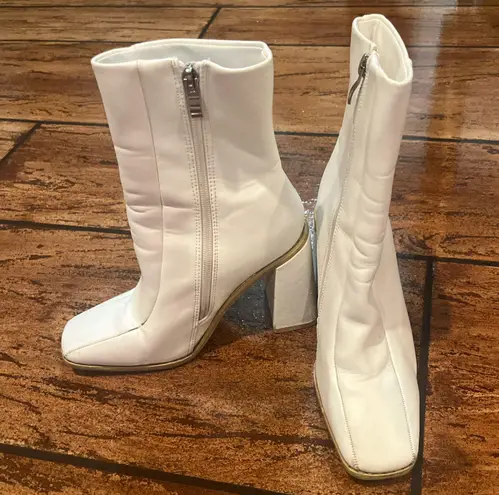 White Heeled Boots (gogo boot