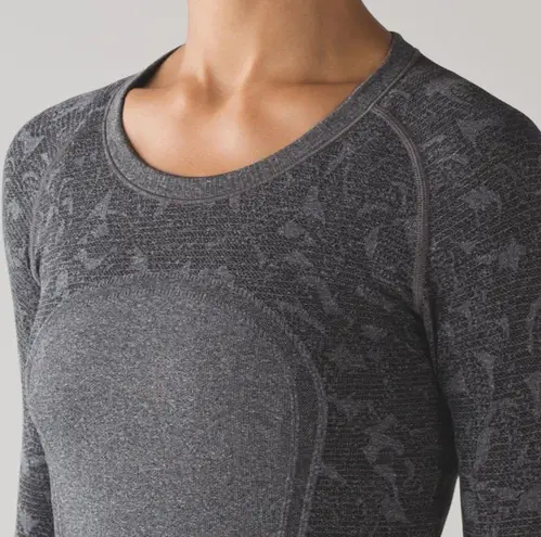 Lululemon  Swiftly Tech Long Sleeve Crew