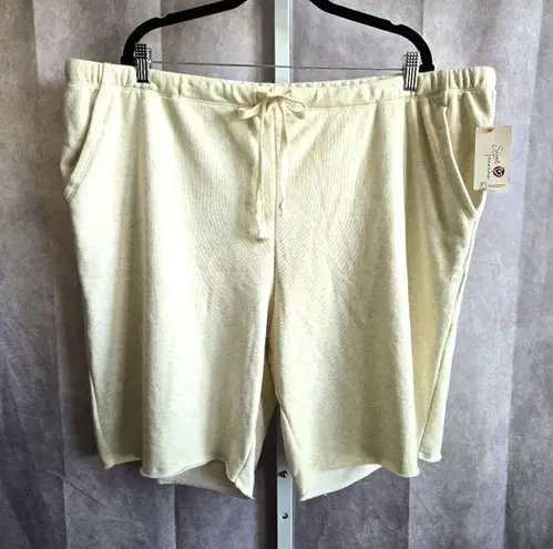 secret treasures Cream White Shorts Pullon Drawstring Pants NWT Plus 3XL 22W-24W