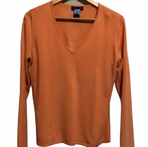 NEW YORK & CO Vibrant Orange Peach V