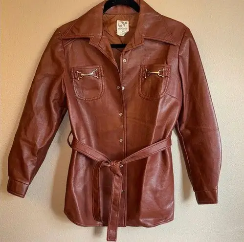 VINTAGE Brown Faux Leather Belted Shirt Jacket Size SMALL MEDIUM Pearl Snap 70s