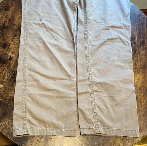 New York And Company | ladies distressed khaki pants. Size: 10