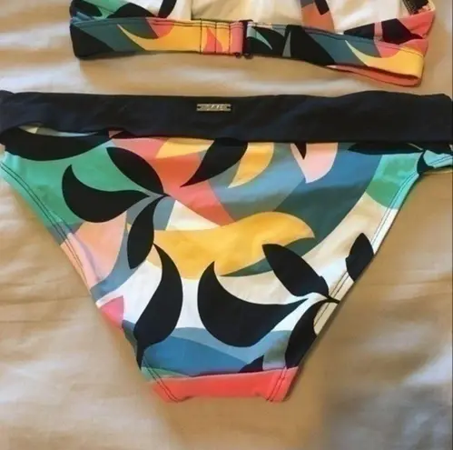 Skye Swimwear Skye Women’s size small bikini