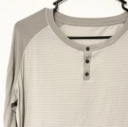 Lululemon  Women's Runamuck Size 6 Gray Striped Henley Top Long Sleeve Athleisure