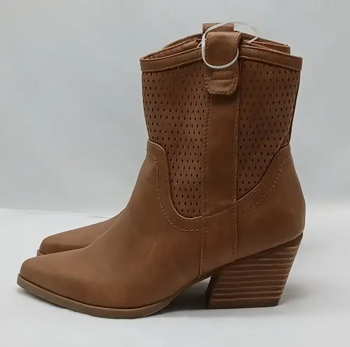 Dolce Vita Kirby Ankle Boot Women 6.5 Tan Western Shoes Cowboy Cowgirl Pointed Brown