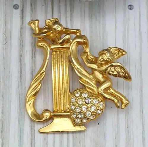 Vintage Gold Tone Harp Brooch Pin Cupid Angels Rhinestone Heart 1.75"