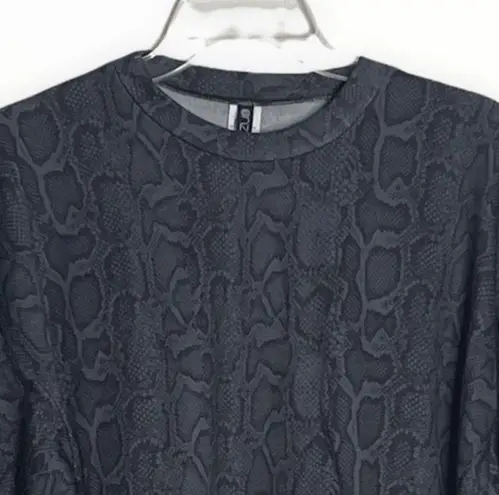 Onzie Shirt Women One Size Blue Navy Serpent Slouchy Boyfriend Sweatshirt Casual