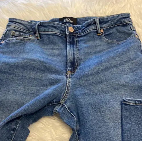 Jordache Jeans High Rise Straight-size 14 inseam 28” excellent condition