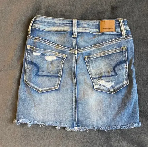 American Eagle distressed jean skirt