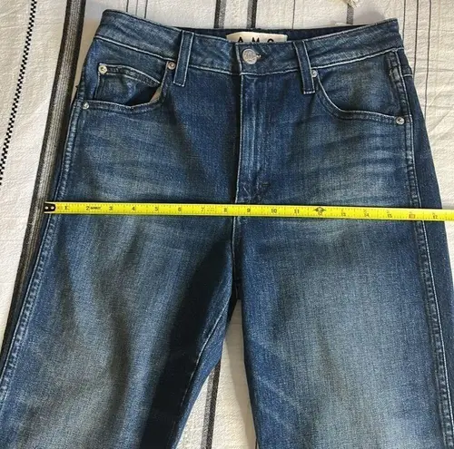 Amo • high rise stix crop jeans Blue Size 28