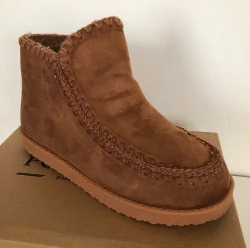 Pacific&Co PORTLAND BOOT Size 10 Chestnut Womens Shearling Booties Faux Suede New