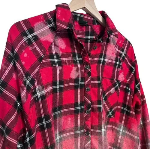 Women’s Hand bleached plaid farmhouse festival fall flannel shirt size small Red