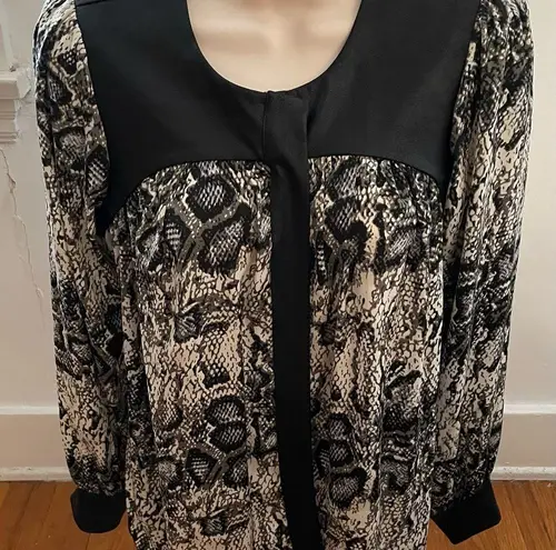 Tbags Los Angeles Vintage T-bags Los Angeles animal print snake long sleeve silky blouse, size S