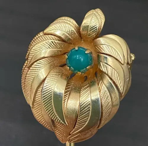 Vintage Unsigned Gold